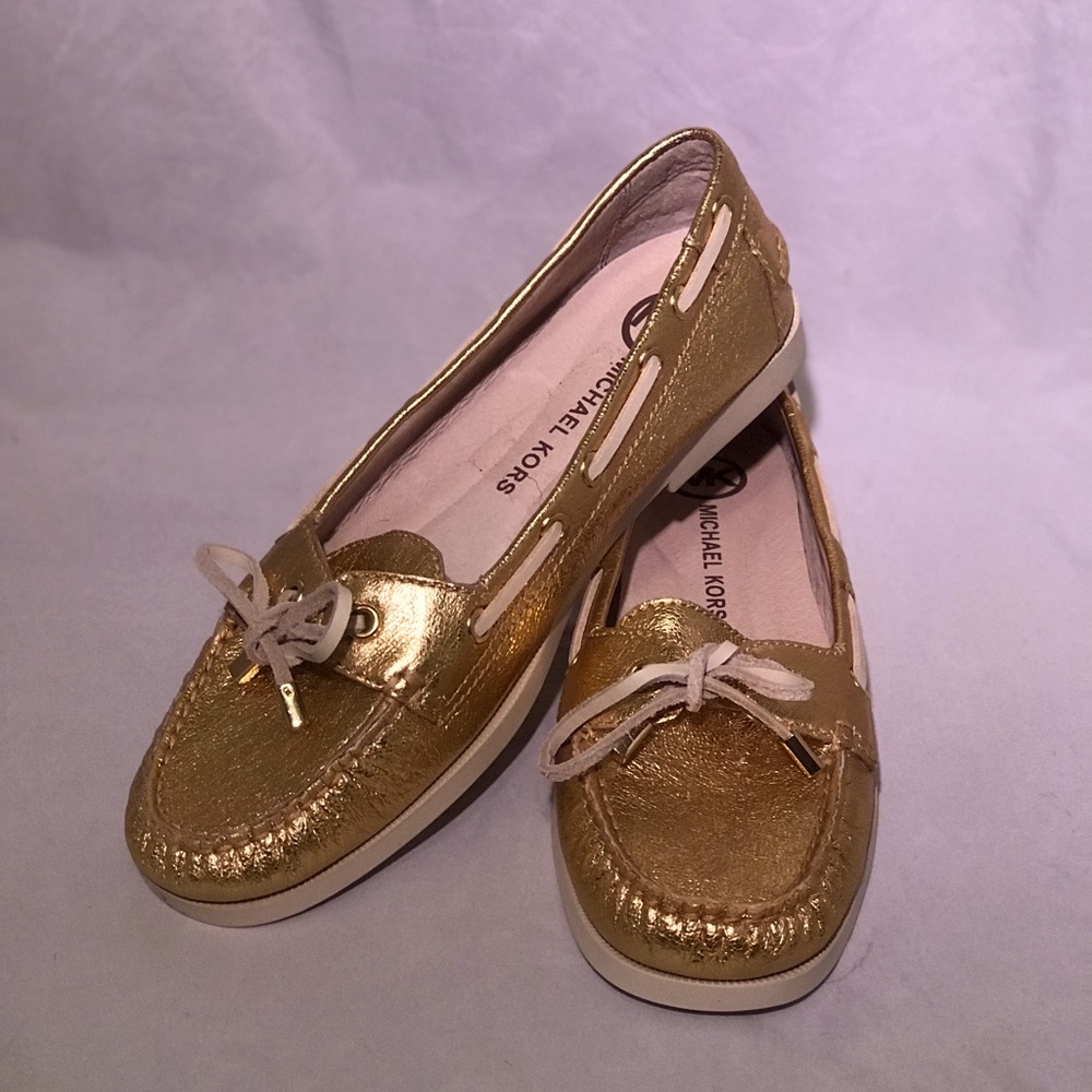 New Michael Kors Gold Moccasins Size 8.5 $60